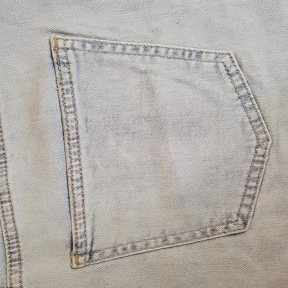 Wild Fable Light Blue Distressed Mid Rise Jean Shorts Size 4 - Picture 5 of 12